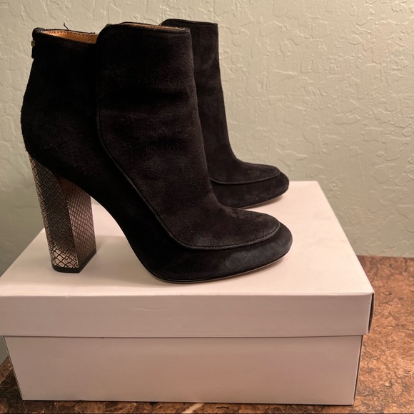 Calvin Klein booties - Picture 5 of 8